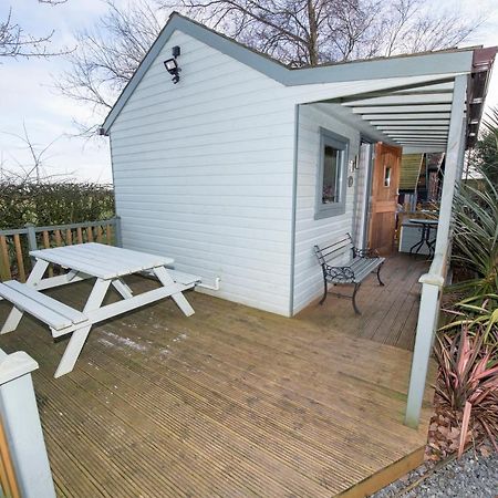 Seaways Glamping, Cedar Apartment Driffield Exterior foto