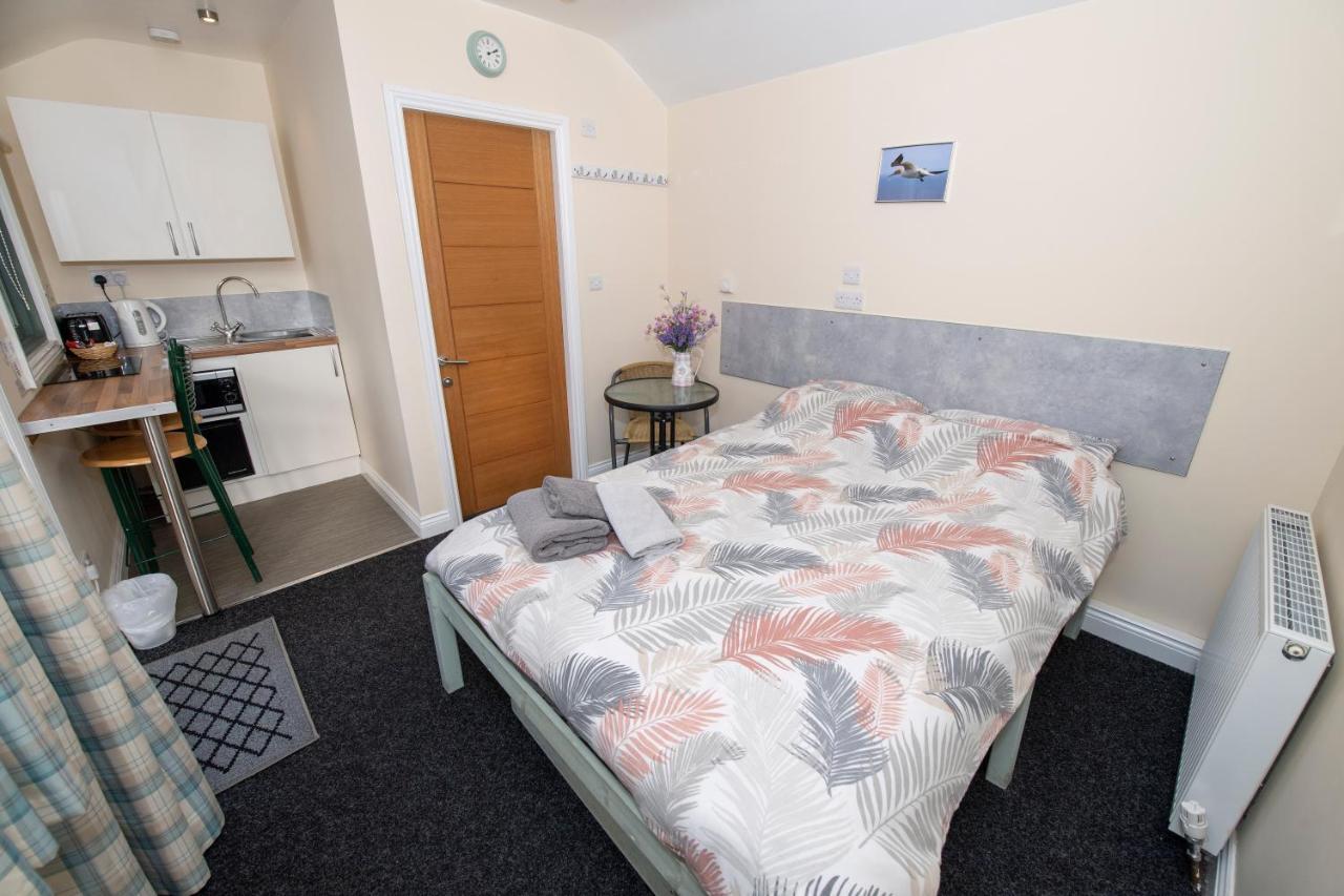 Seaways Glamping, Cedar Apartment Driffield Exterior foto