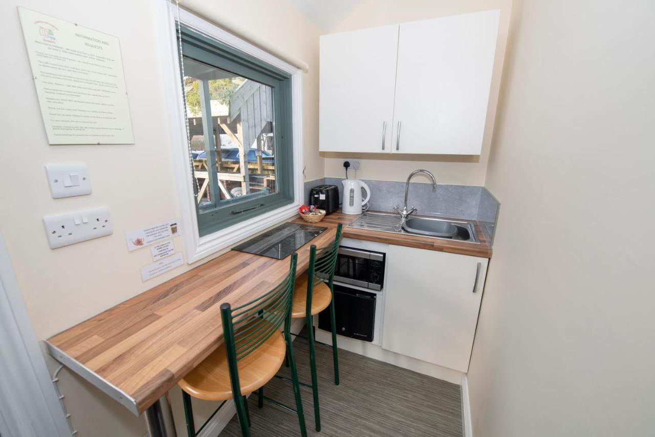 Seaways Glamping, Cedar Apartment Driffield Exterior foto